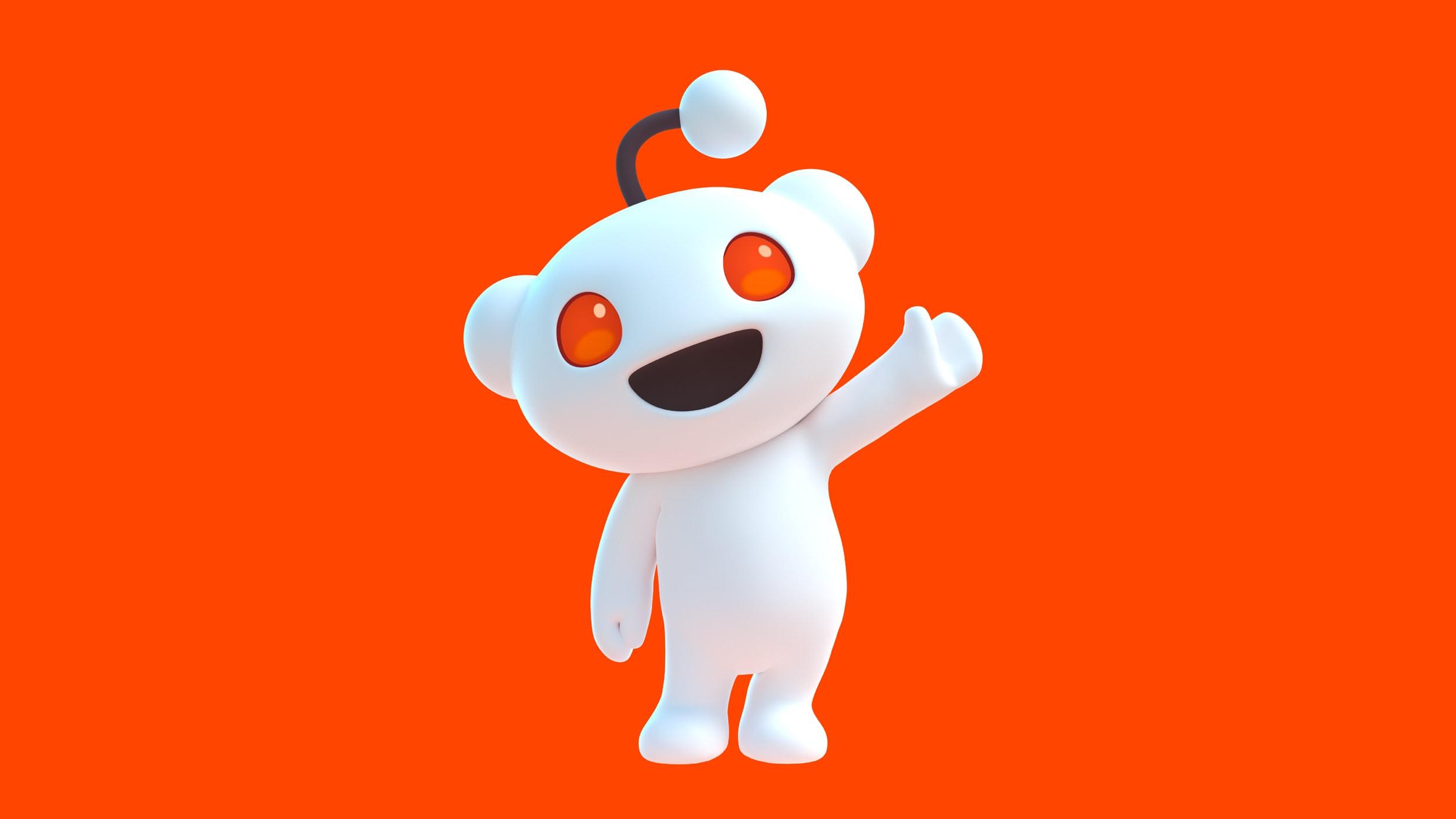 Analyzing User ​Experiences and Feedback on Reddit