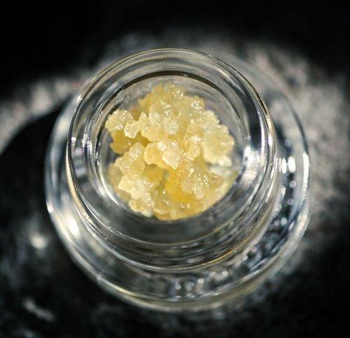 Safety Considerations and Best Practices for Consuming THCA Diamonds