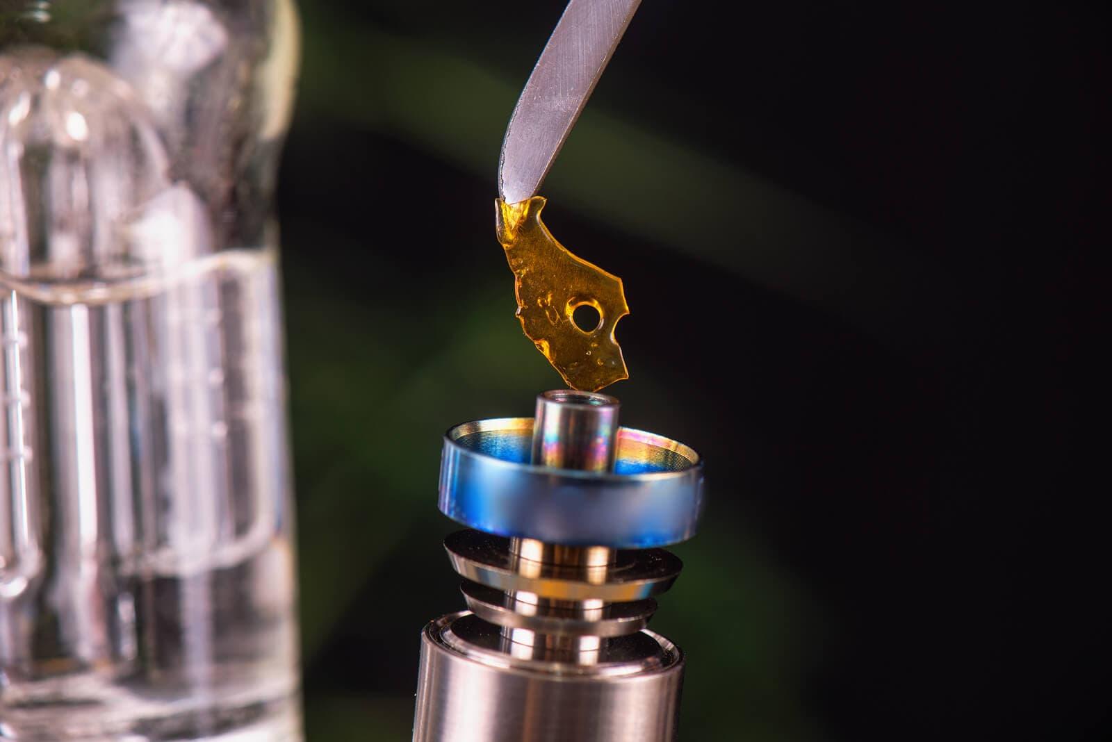 Understanding the Benefits and​ Risks of Dabbing for Cannabis⁢ enthusiasts