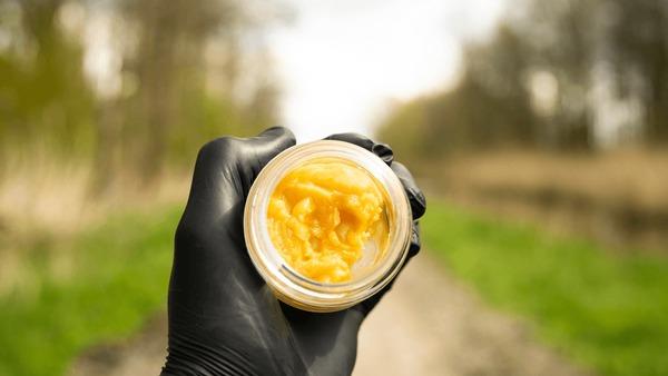 Understanding THC Badder and Its‌ Unique Properties