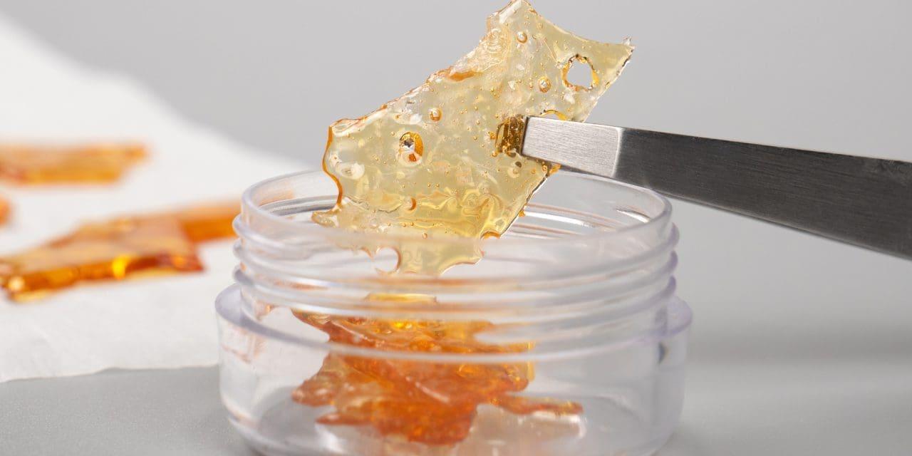 Consumption​ Methods: How to⁢ Enjoy shatter and Flower