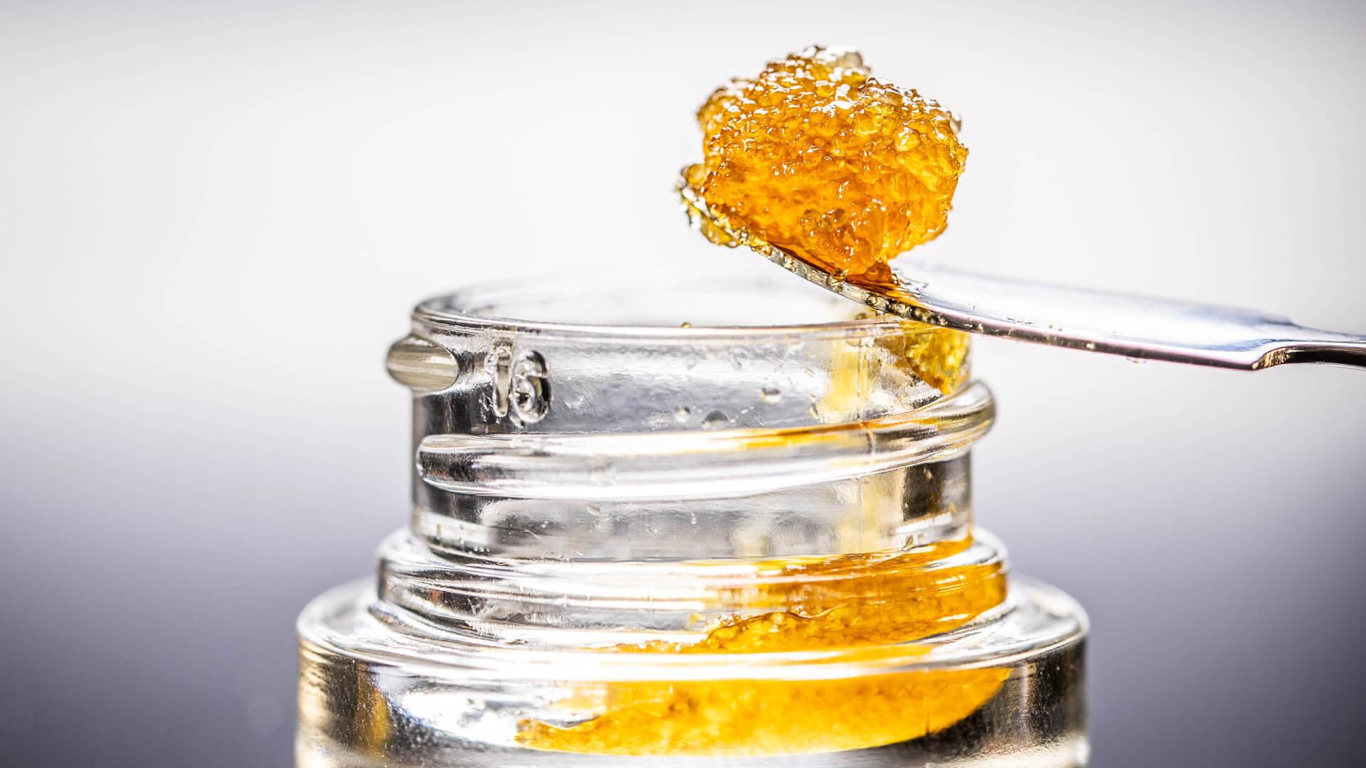 Extraction Methods Unveiled: ⁣How Live Resin and Rosin Are Made