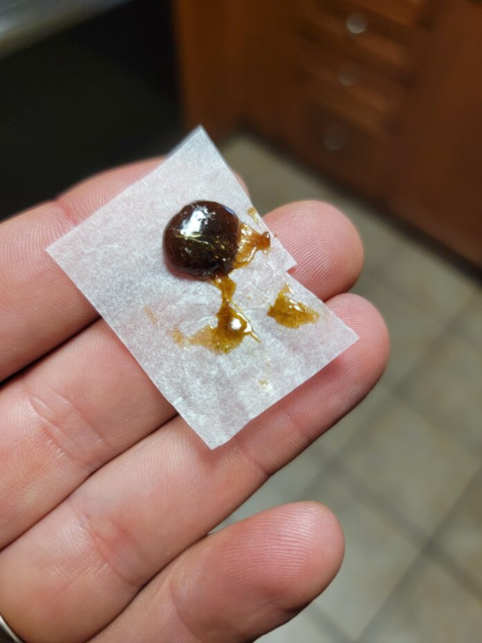 Exploring Flower Rosin THC: Pure Extracts, Potent Effects